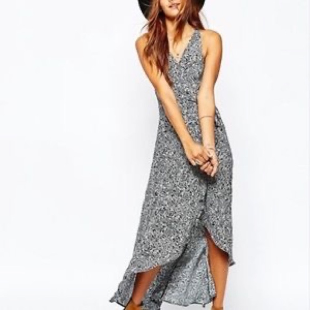 ABERCROMBIE & FITCH Black White Wrap Asymmetrical Floral Sleeveless Dress